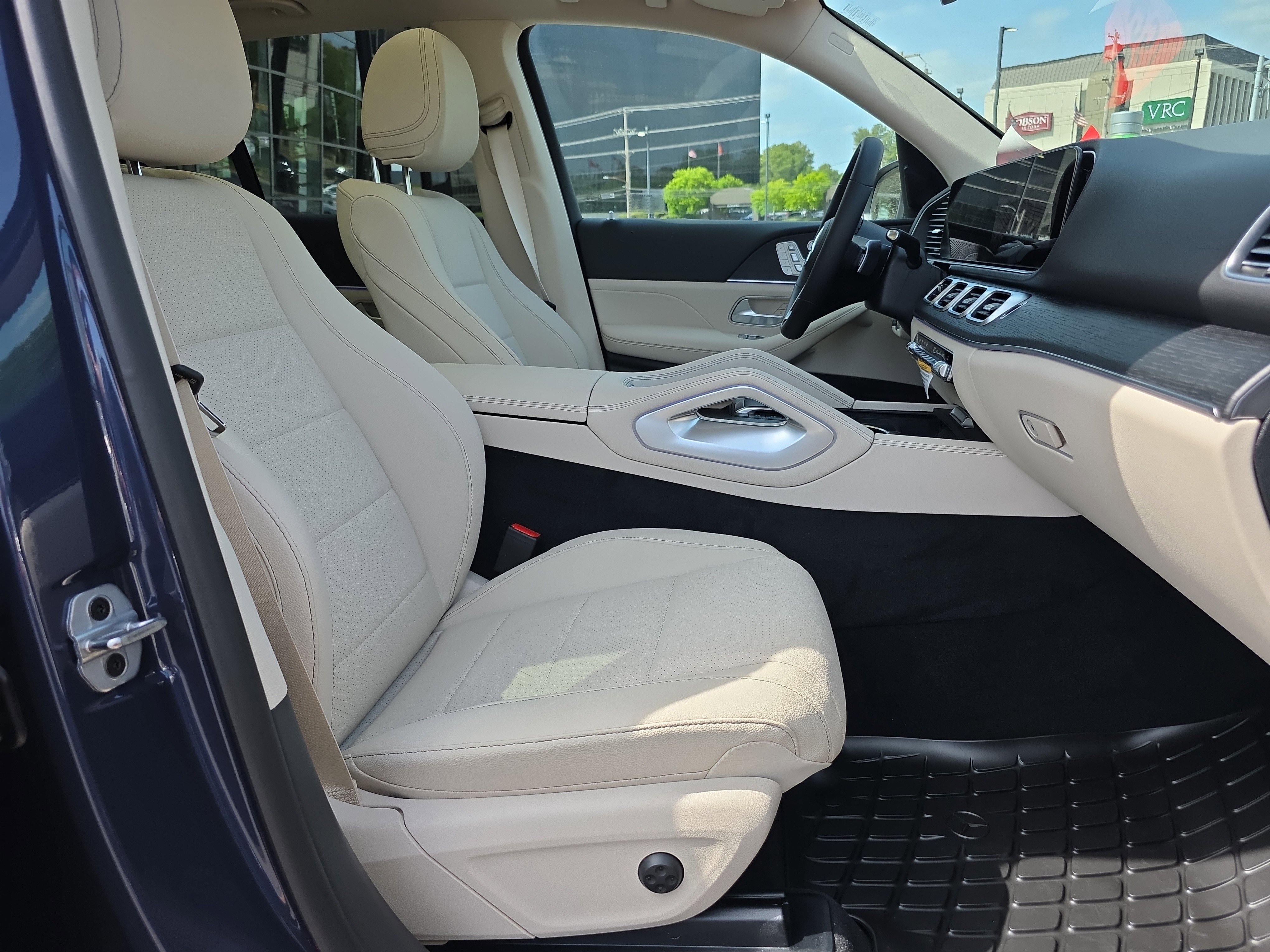 New 2026 Twilight Blue Metallic Mercedes-Benz GLE 350 image 44