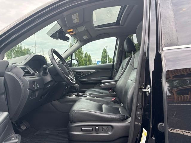 Certified Used 2019 Crystal Black Pearl Honda EX-L image 11
