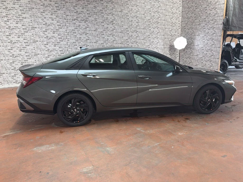New 2026 Amazon Gray Hyundai SEL Sport Plus image 8