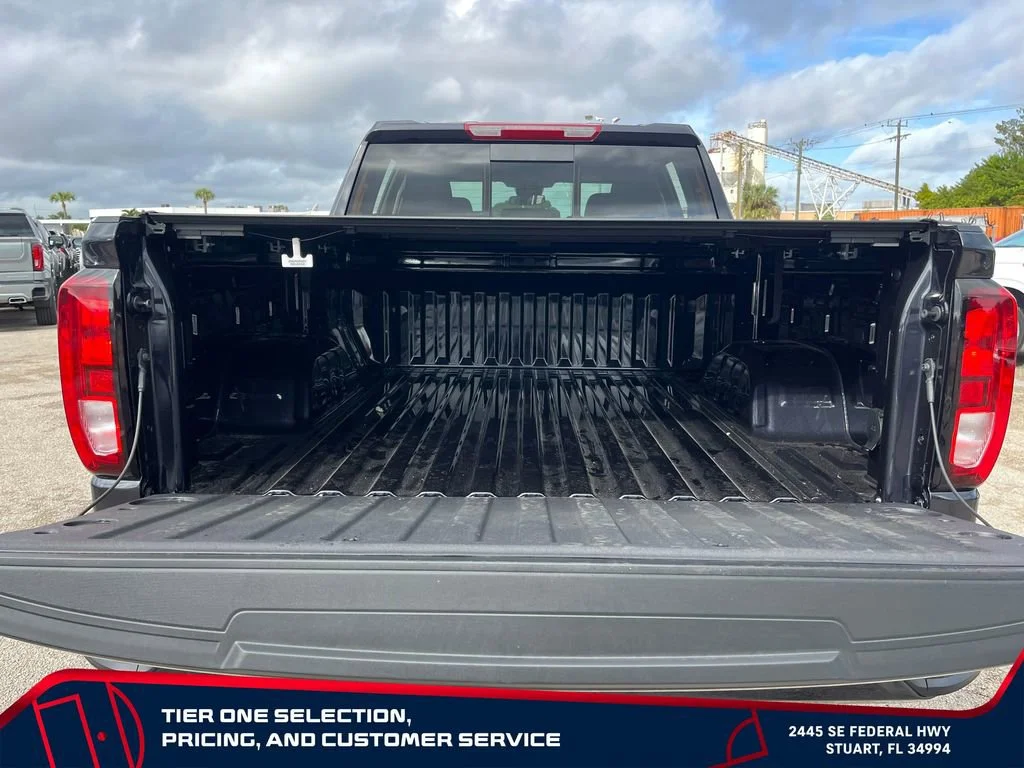 New 2026 TITANIUM RUSH METALLIC GMC Elevation image 10