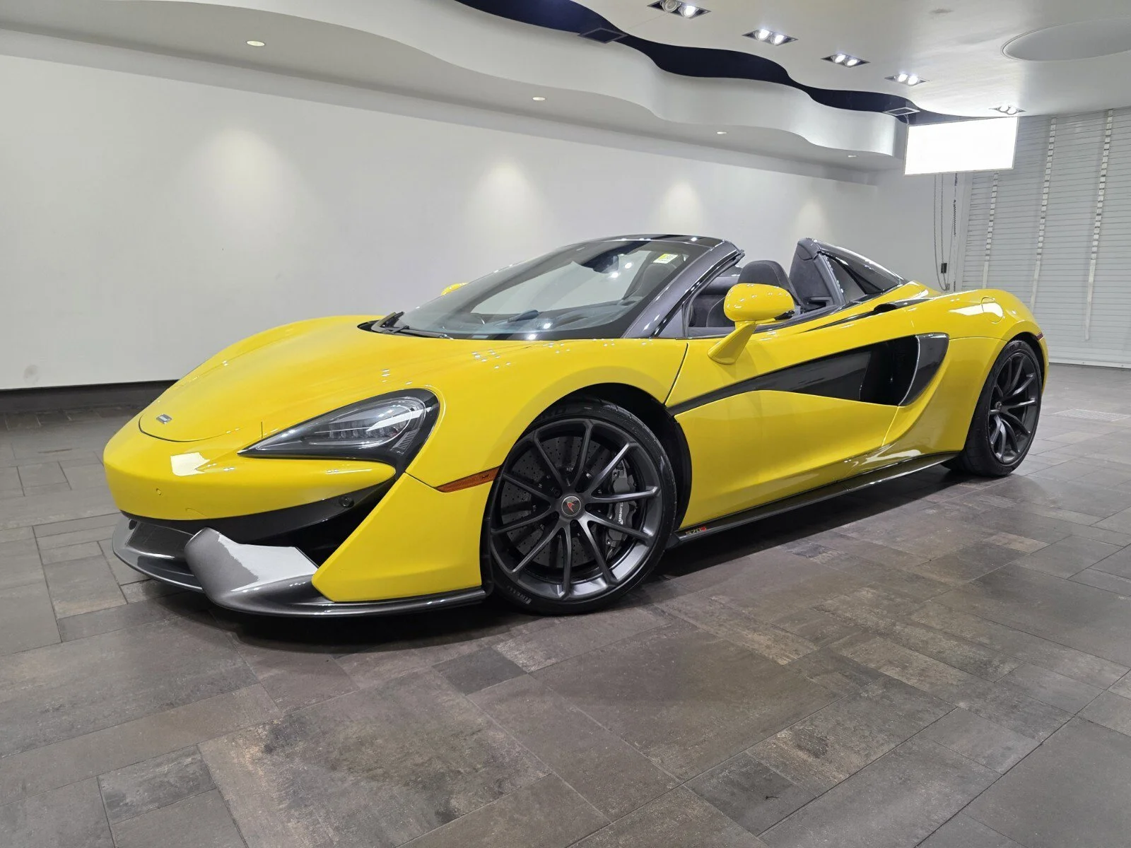 2018 McLaren 570S Spider's photo