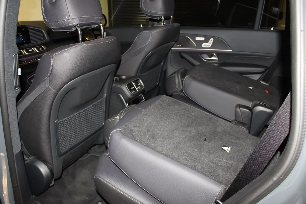 Certified Used 2026 MANUFAKTUR Silicon Gray Mercedes-Benz GLS 450 image 34