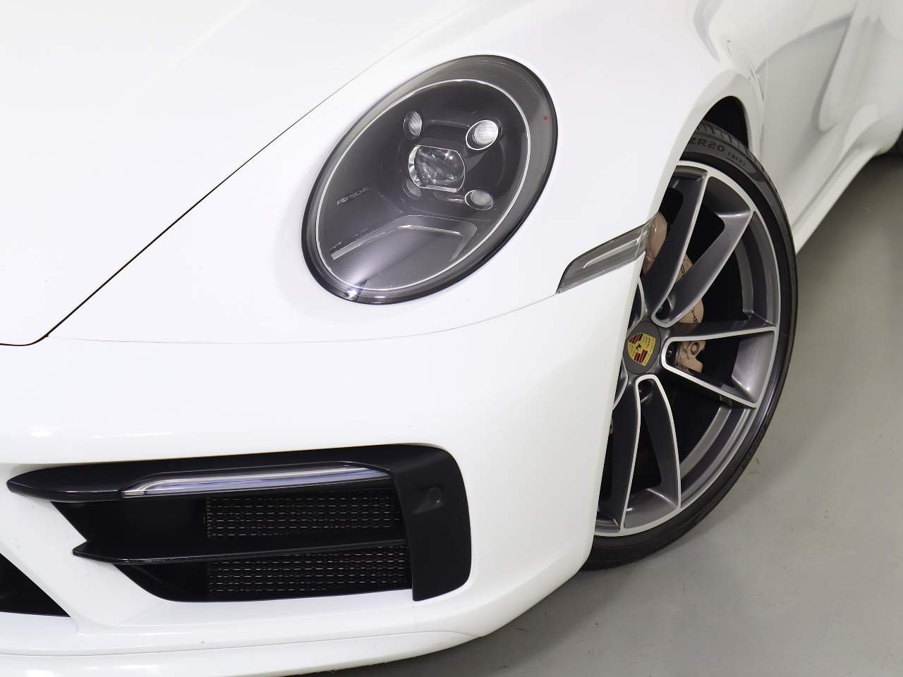 Used 2022 White Porsche Carrera image 12