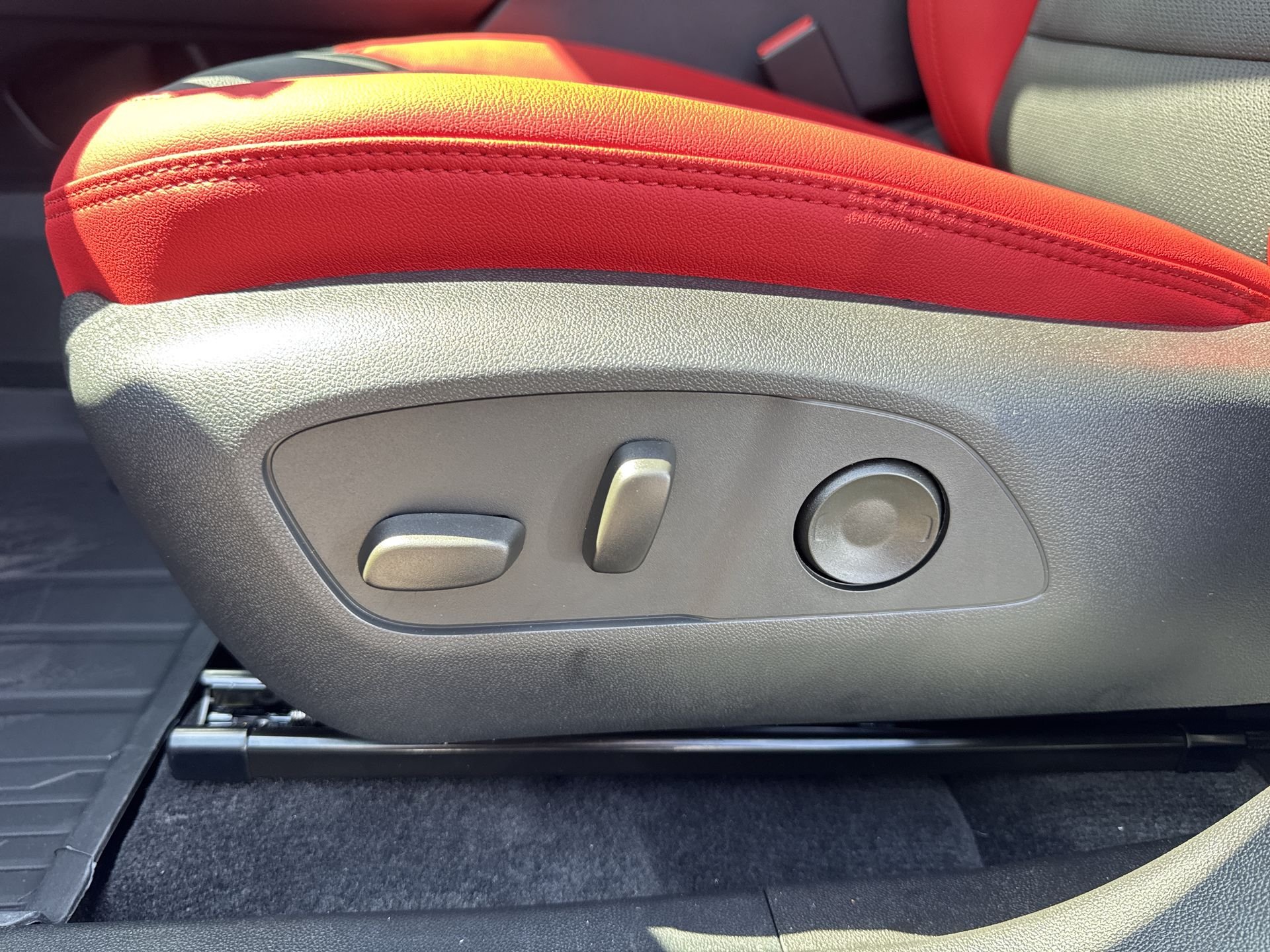 2026 Chevrolet Equinox EV RS - Photo 66