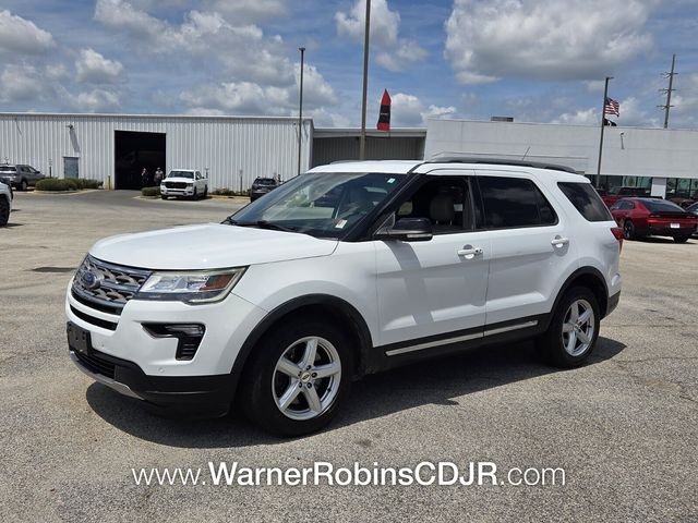 Used 2018 White Ford XLT image 3