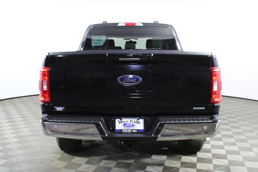 Used 2022 Black Metallic Ford XLT image 6