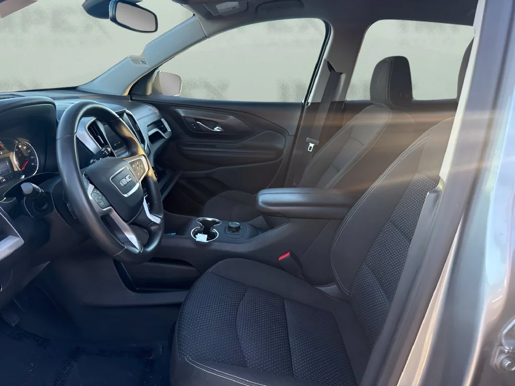 Used 2024 Silver GMC SLE image 8