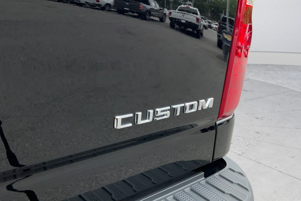 2025 Chevrolet Silverado 2500HD Custom - Photo 28