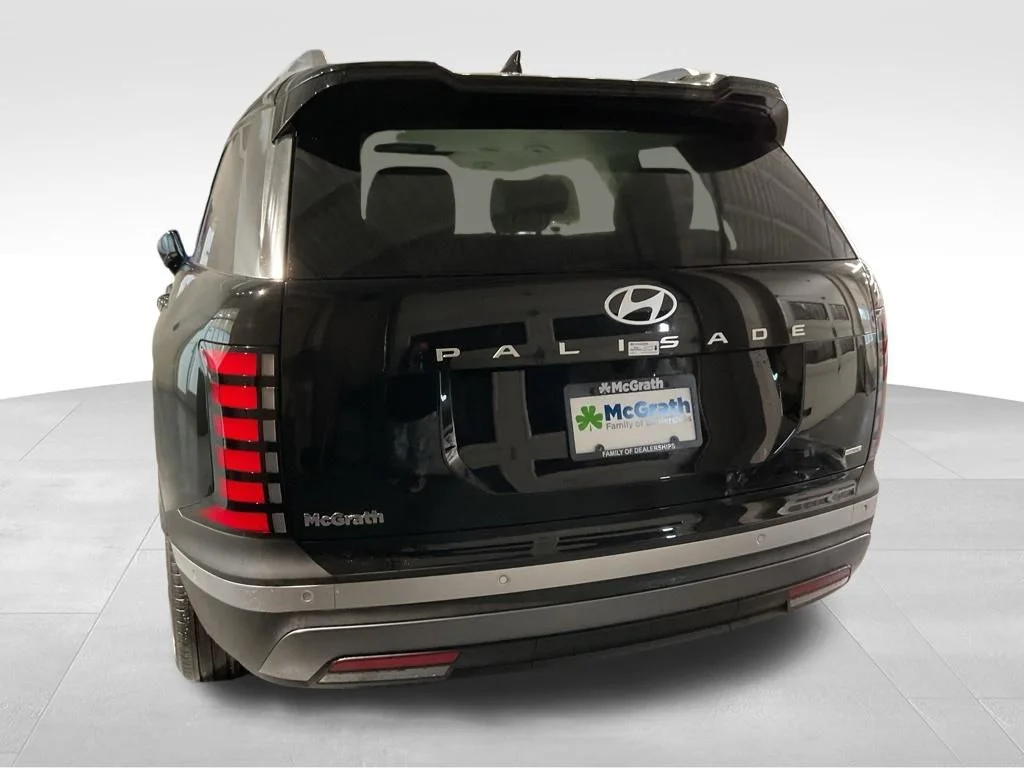New 2026 Black Hyundai SEL Premium image 6