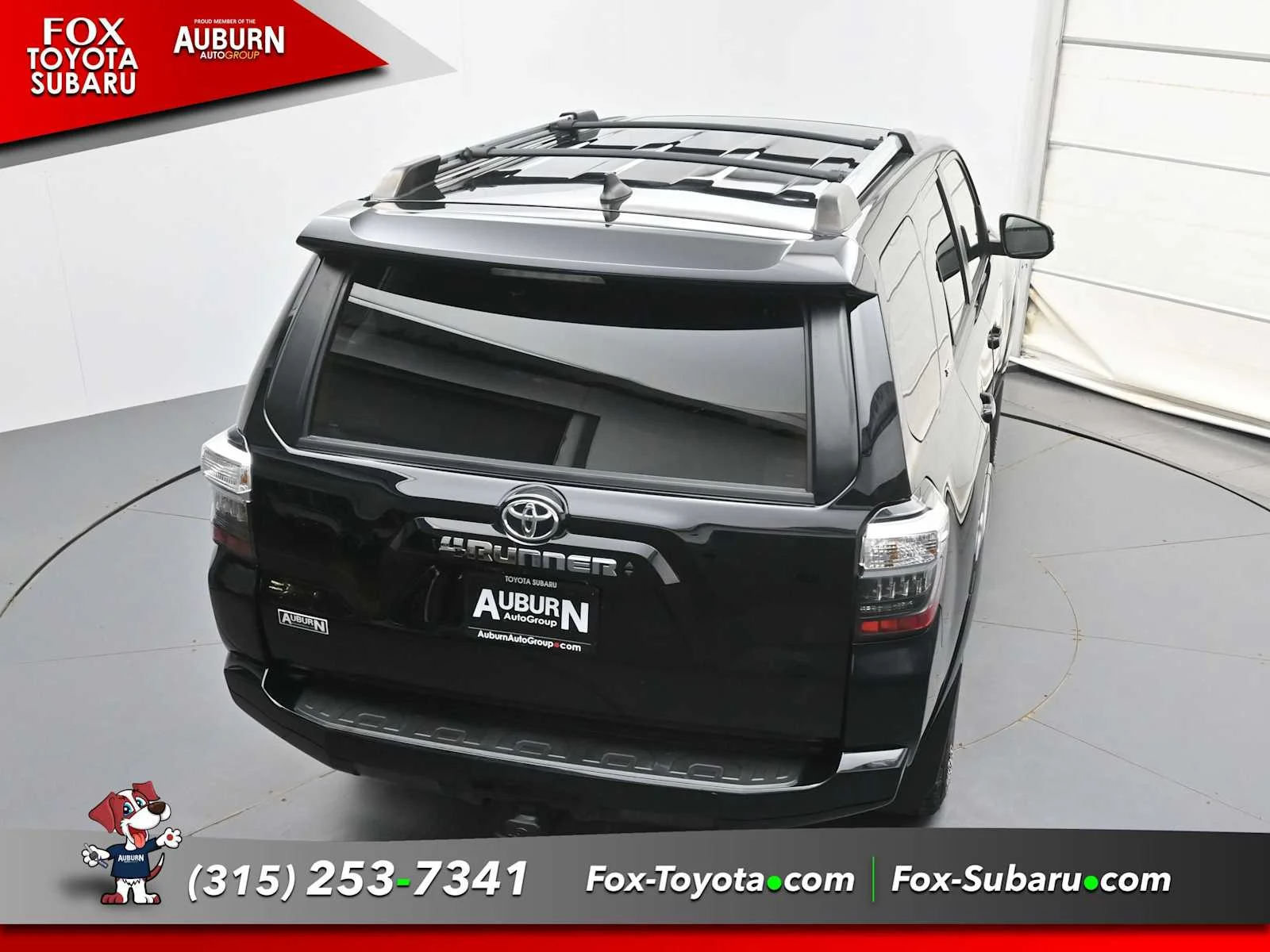 Used 2022 Midnight Black Metallic Toyota SR5 Premium image 29