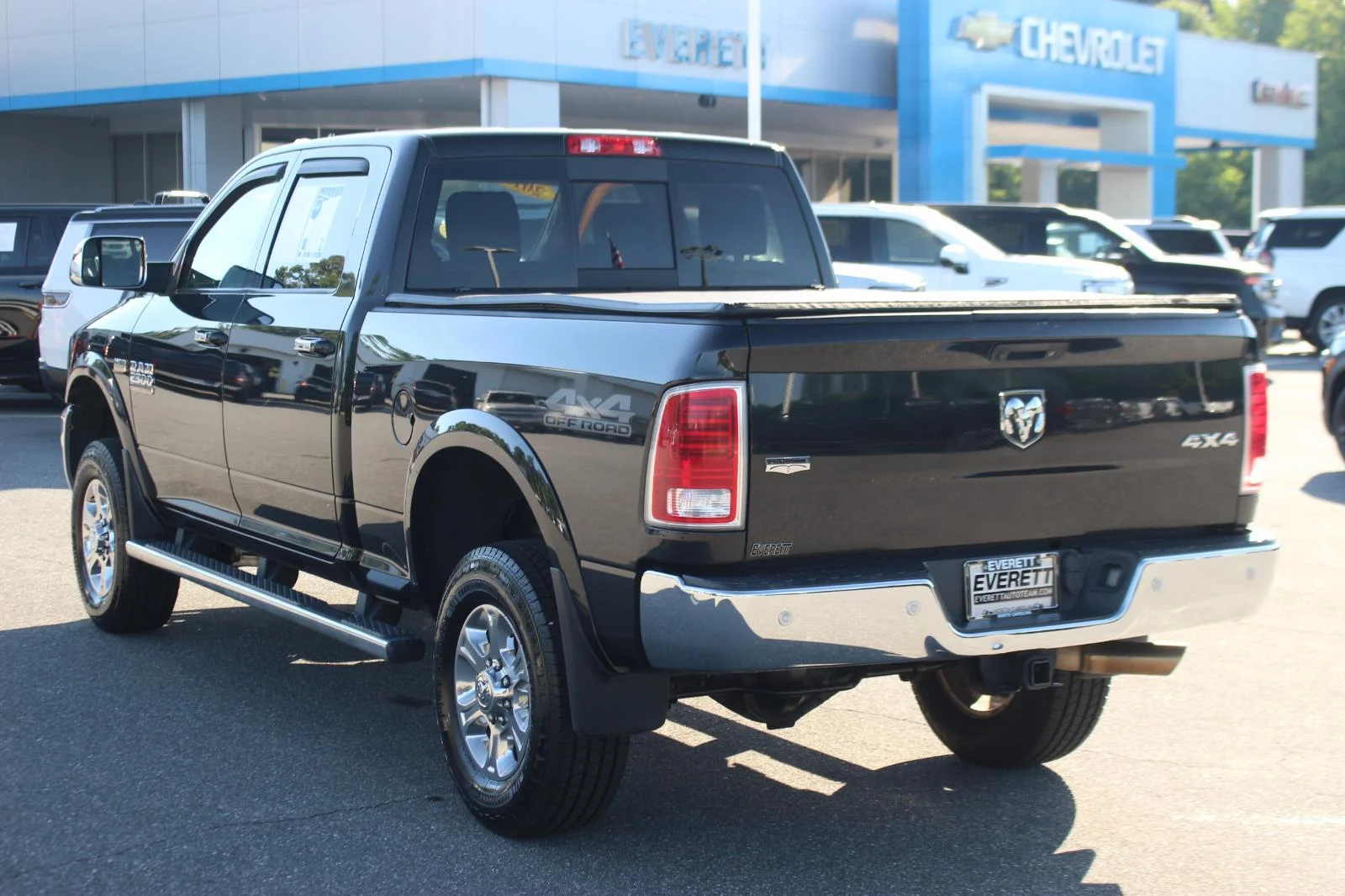 Used 2017 Black Ram Laramie image 5