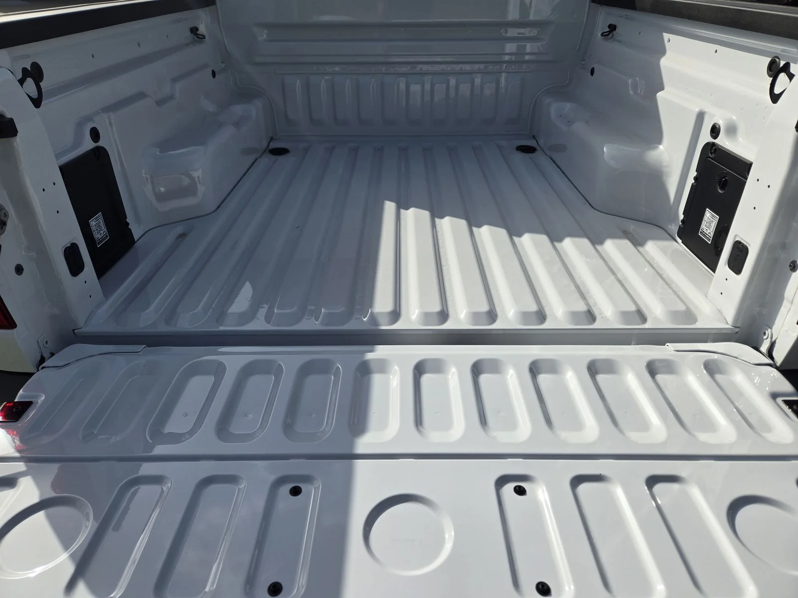 New 2026 Oxford White Ford XLT image 20