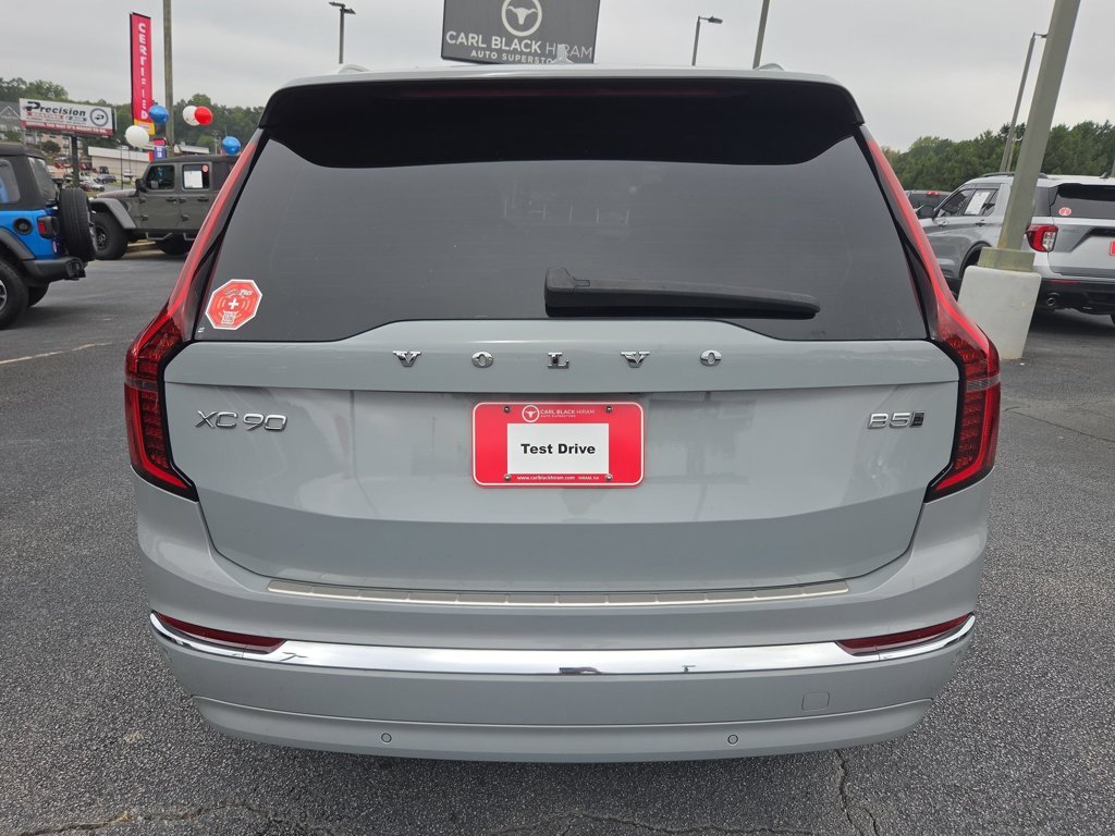 Used 2025  Volvo Plus image 7