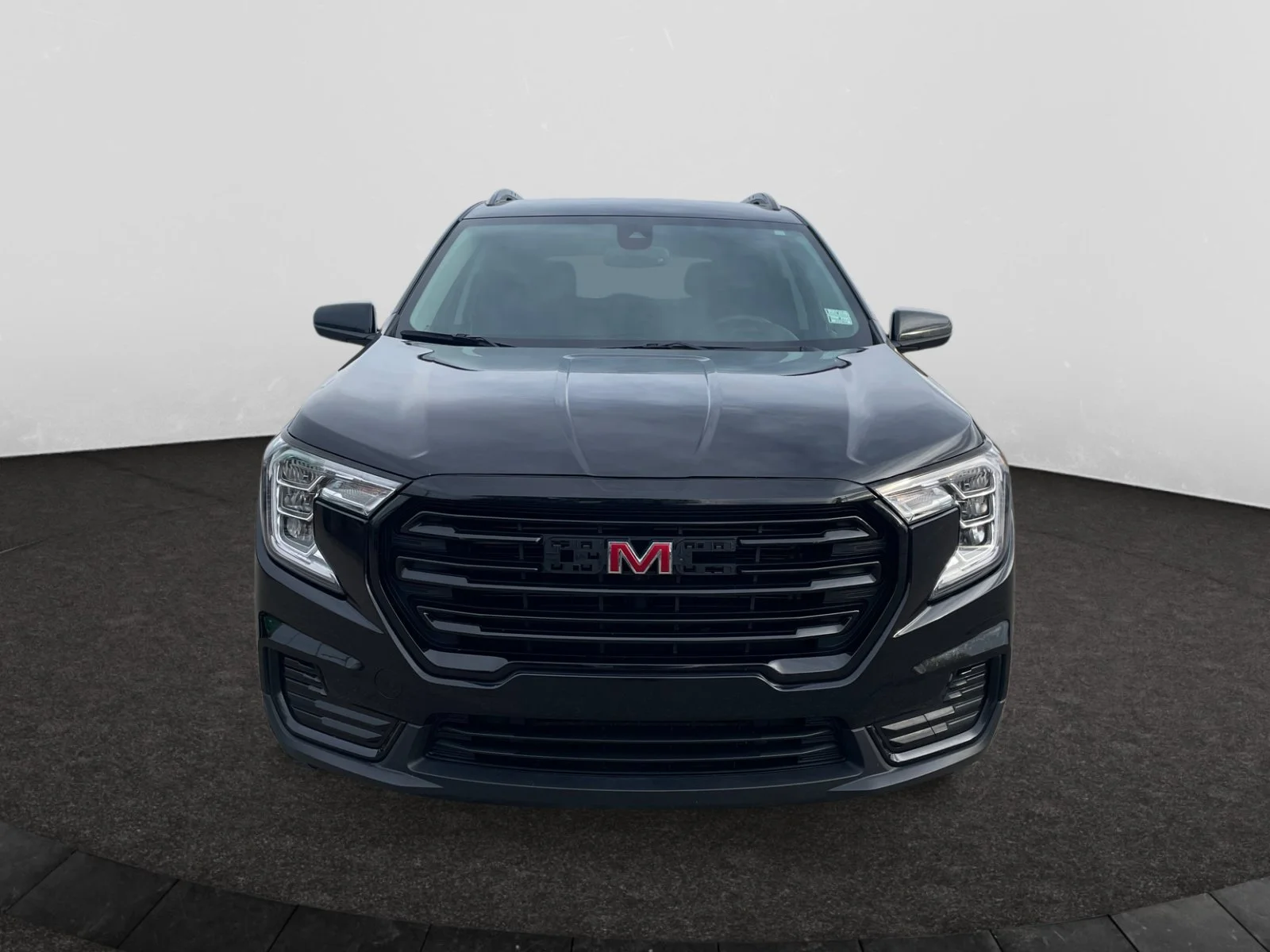 Used 2024 Black GMC SLE AWD image 8