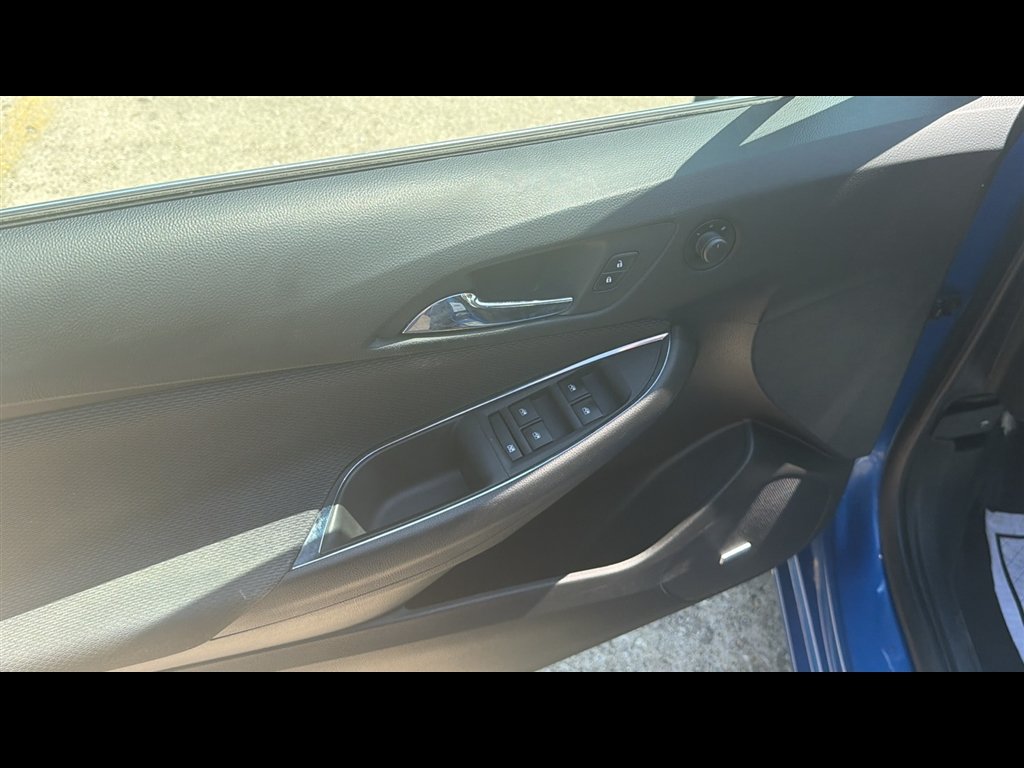 Used 2017 Kinetic Blue Metallic Chevrolet LT image 7