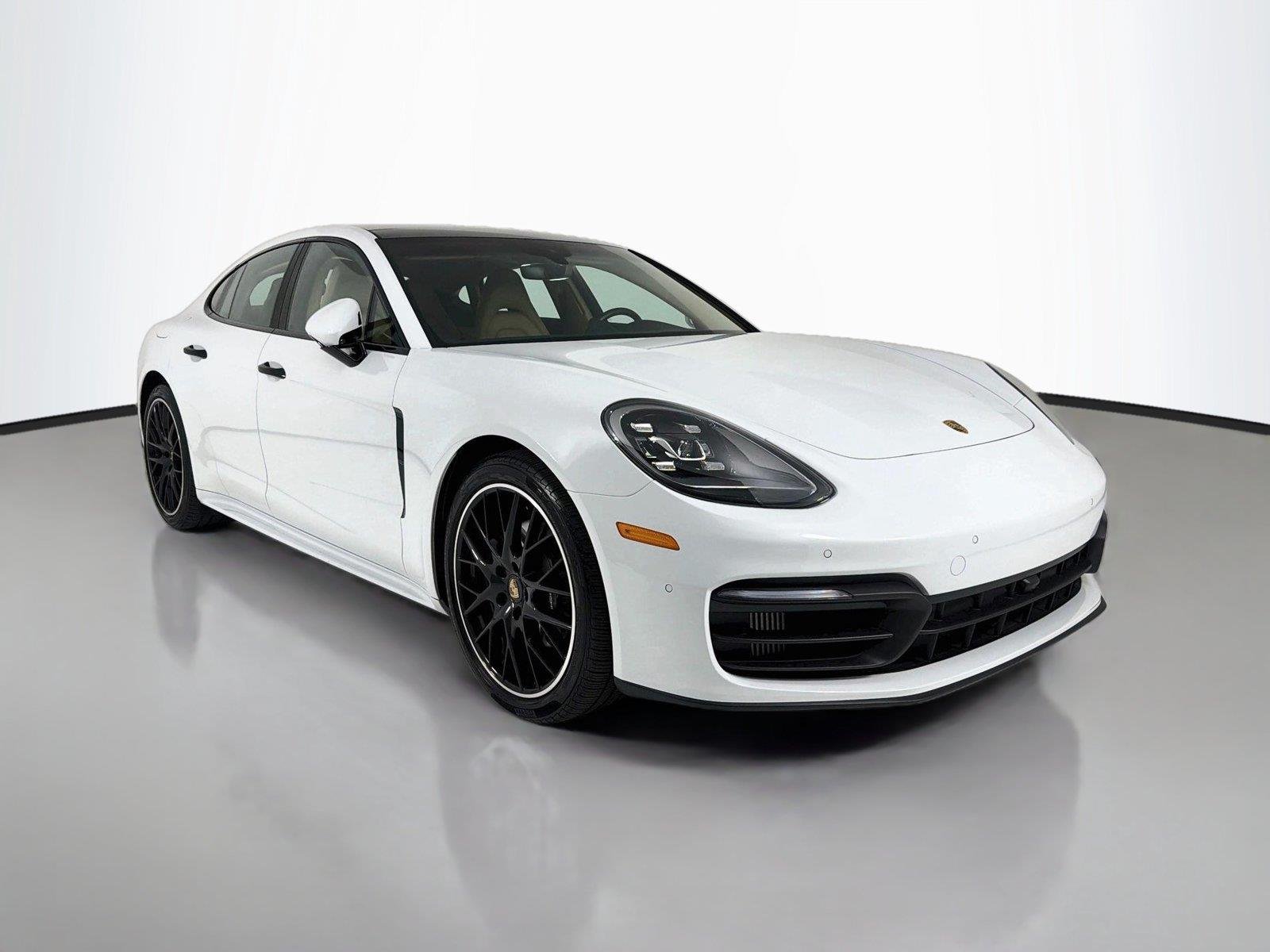 Used 2022 Carrara White Metallic Porsche 4 image 31