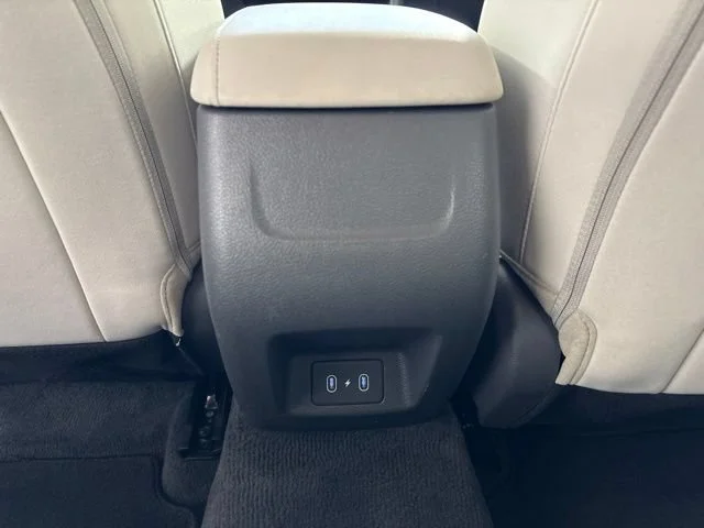 Used 2024 Blue Hyundai SEL image 4