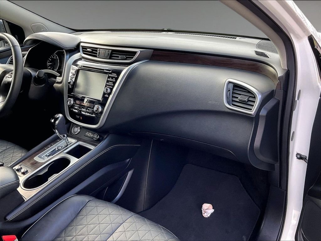 Used 2020 Pearl White Tricoat Nissan Platinum image 13