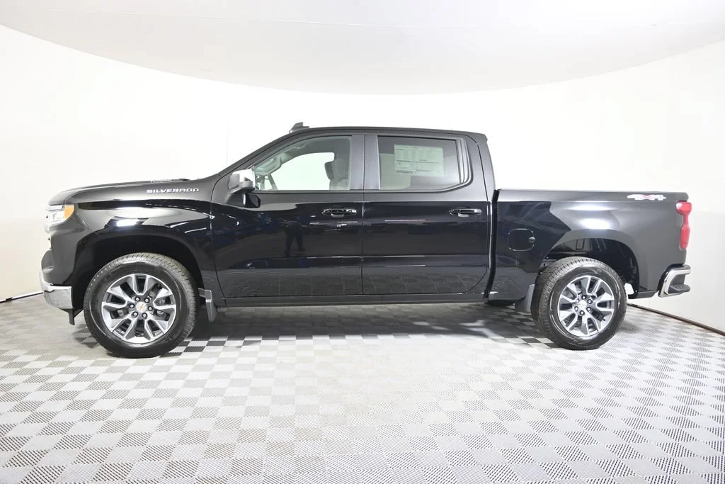 2026 Chevrolet Silverado 1500 LT - Photo 2