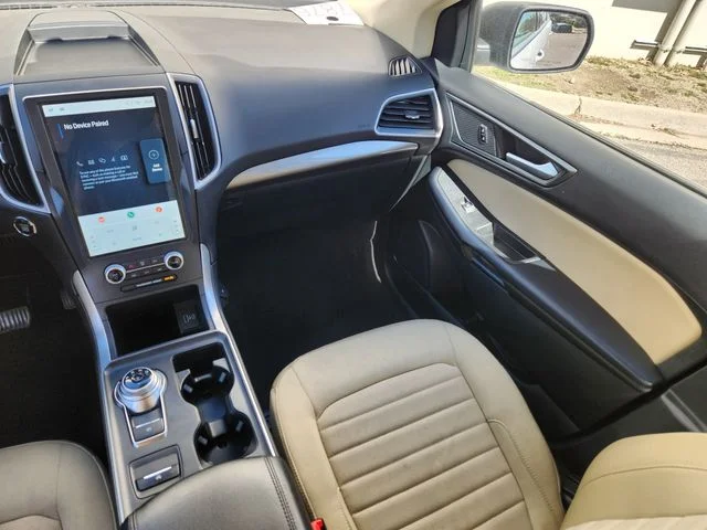 Used 2023 White Ford SE image 15