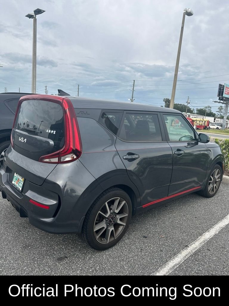 Used 2022 Gray Kia Turbo image 1