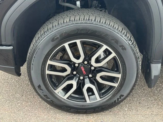 Used 2024 Onyx Black GMC AT4 image 8
