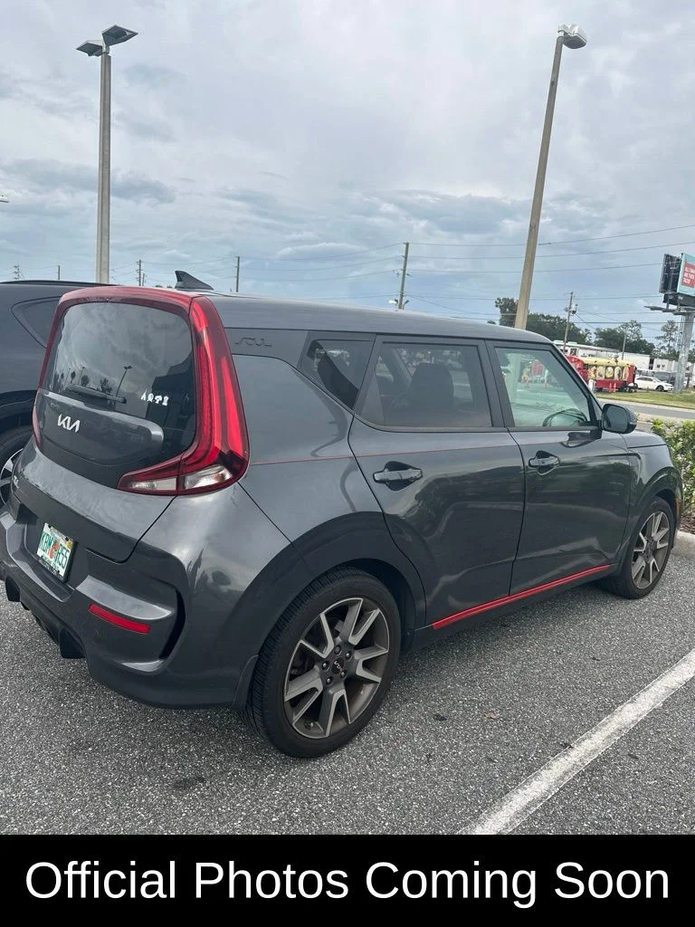 Used 2022 Gray Kia Turbo image 1