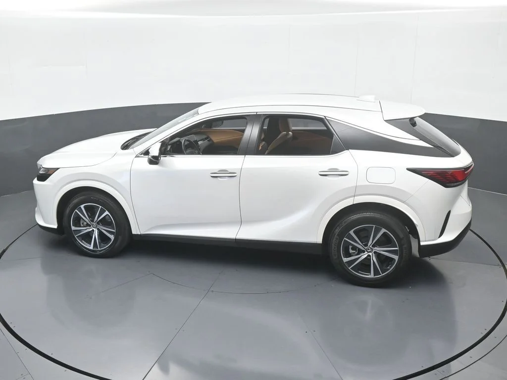 Used 2025 White Pearl Lexus 350 image 48