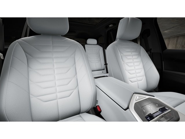 New 2027 Alpine White BMW 40 xDrive image 11