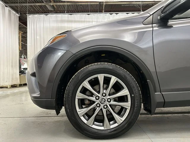 Used 2018 Gray Toyota Limited image 21