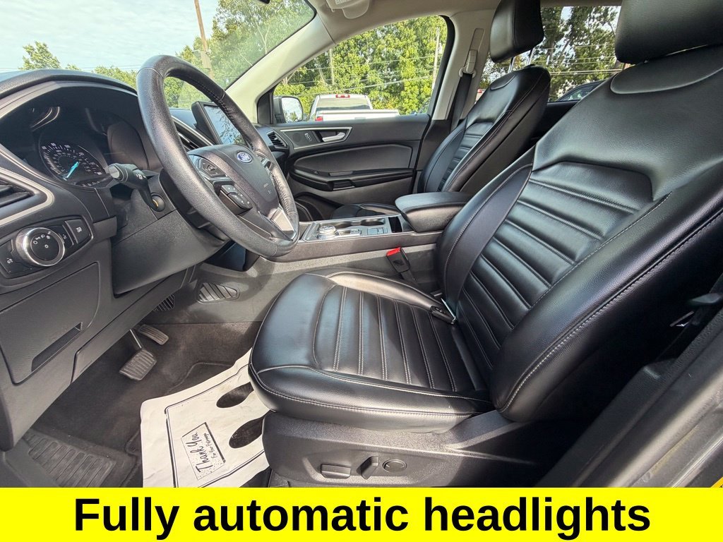 Used 2024 Gray Ford SEL image 11