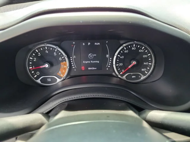 Used 2022 White Jeep Sport image 27