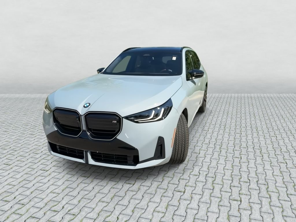 New 2026 Brooklyn Grey Metallic BMW M50 xDrive image 3