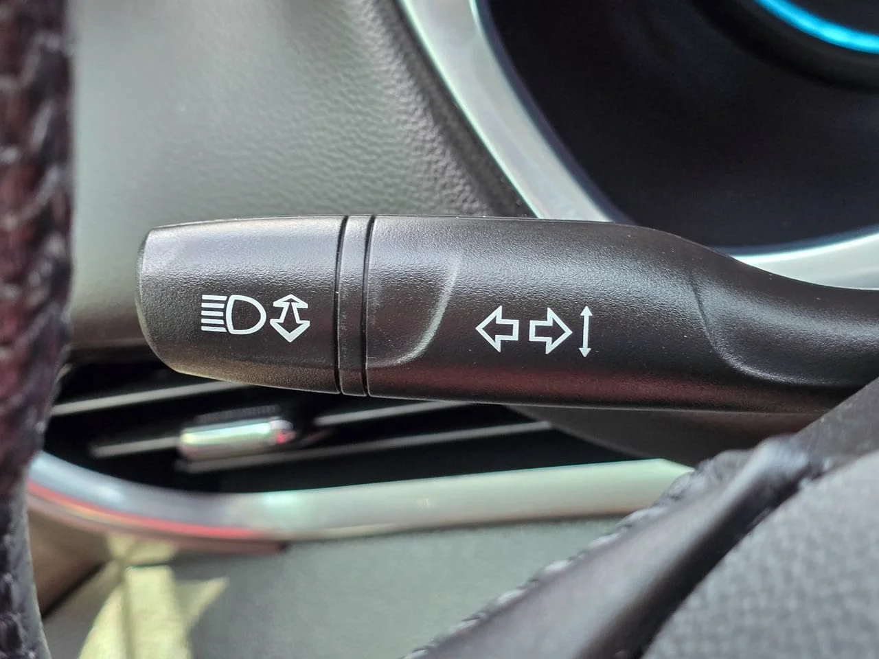 Used 2019 Graphite Chevrolet LT Leather image 24