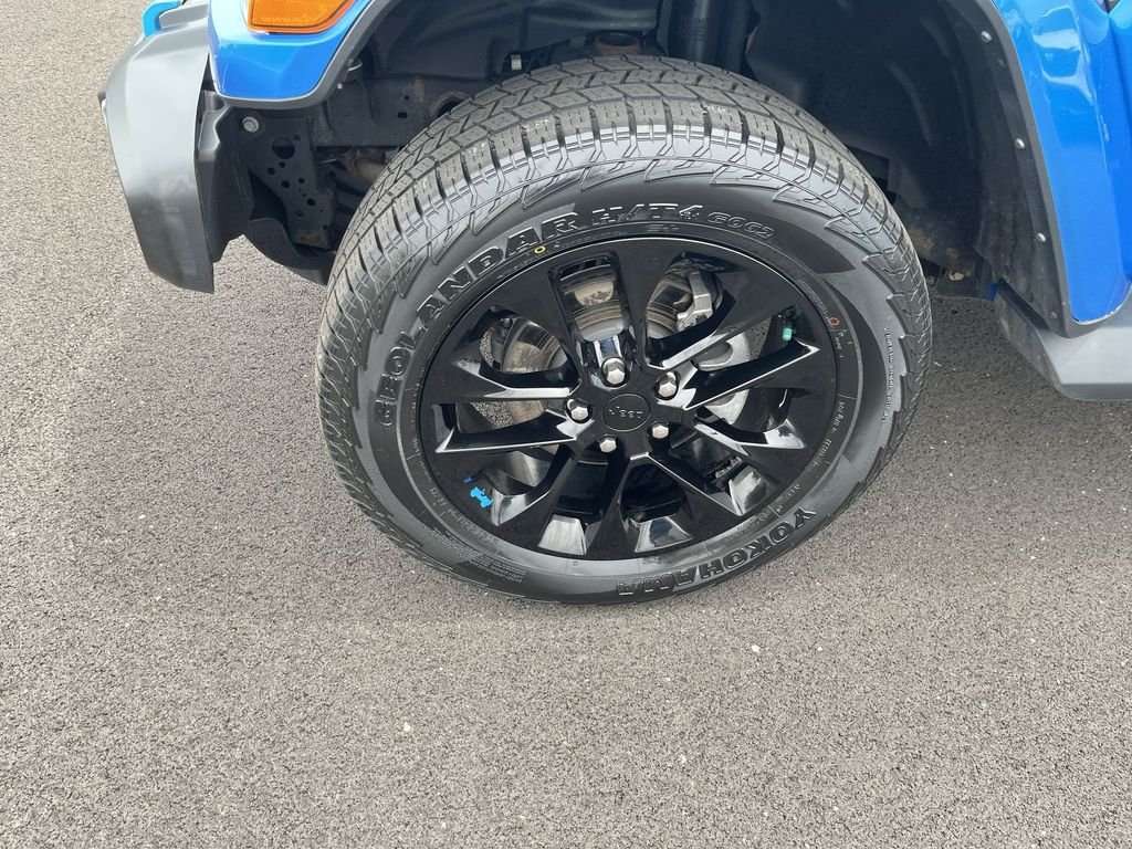 Used 2022 Blue Jeep Unlimited Sahara 4xe image 10