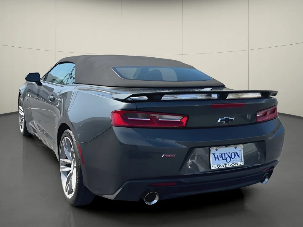 Used 2018 NIGHTFALL GRAY METALLIC Chevrolet 2LT image 7
