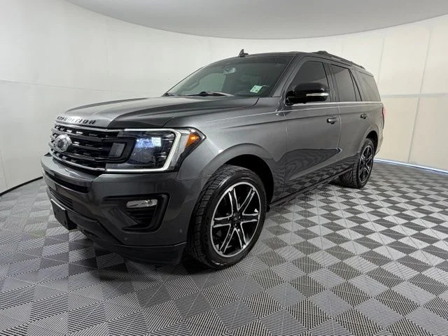 Used 2019 Gray Ford Limited image 3
