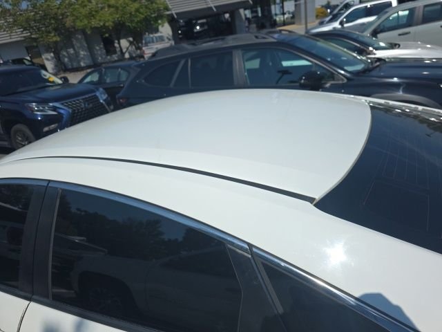 Used 2016 Taffeta White Honda LX image 8