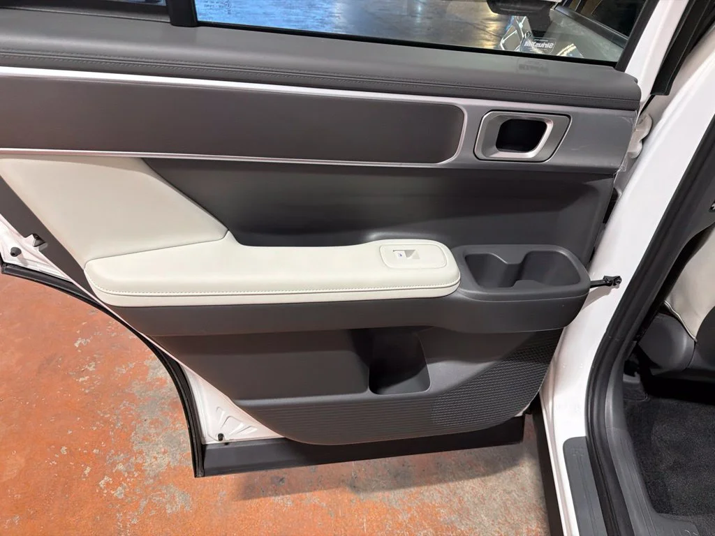 Used 2026 Serenity White Hyundai SEL image 19
