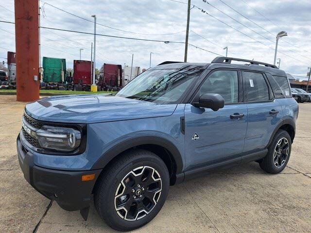 New 2026 Azure Gray Metallic Tri-Coat Ford Outer Banks® image 9
