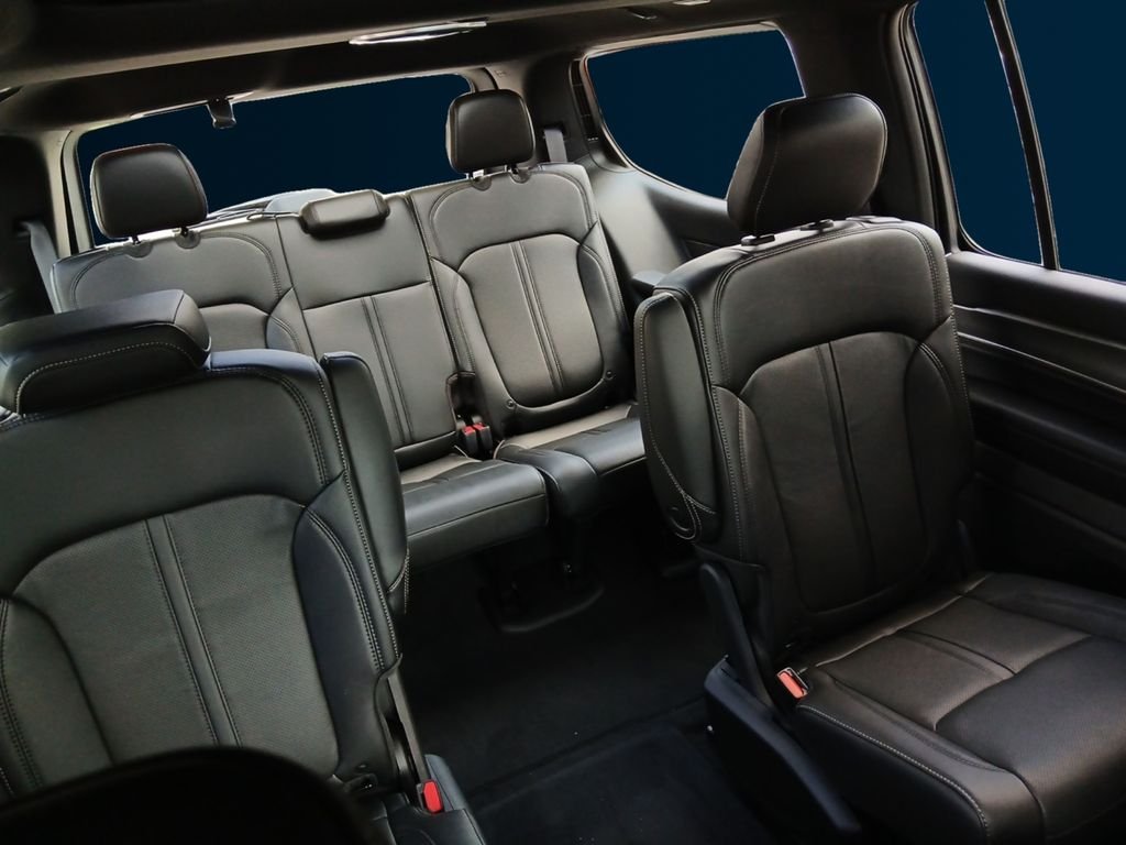 New 2026 Baltic-Gray Metallic Clear-Coat Exterior Paint Jeep  image 18