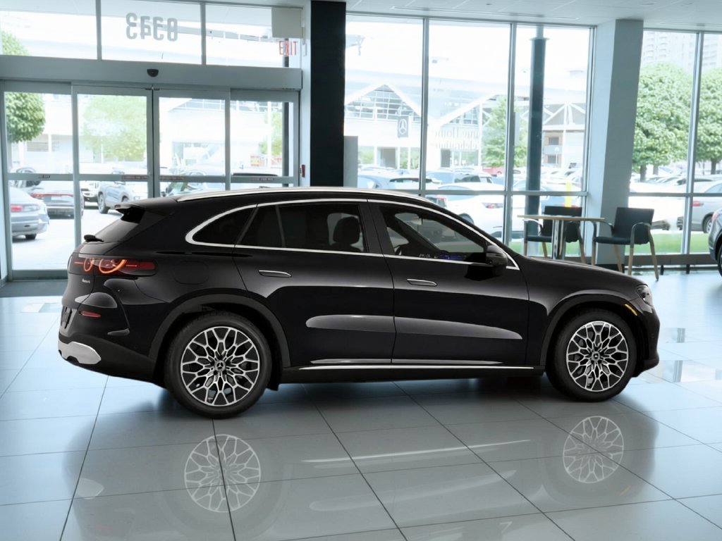New 2027 Black Mercedes-Benz GLC 400 image 17