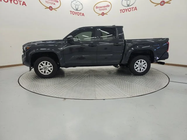 Used 2026  Toyota SR image 5