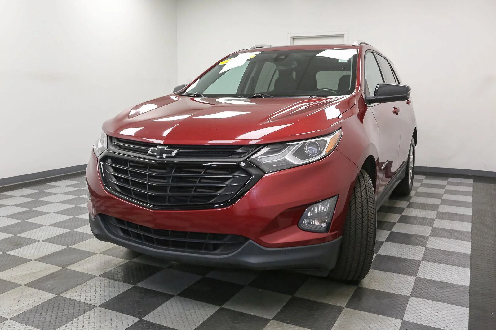 Used 2020 Cajun Red Tintcoat Chevrolet LT image 4