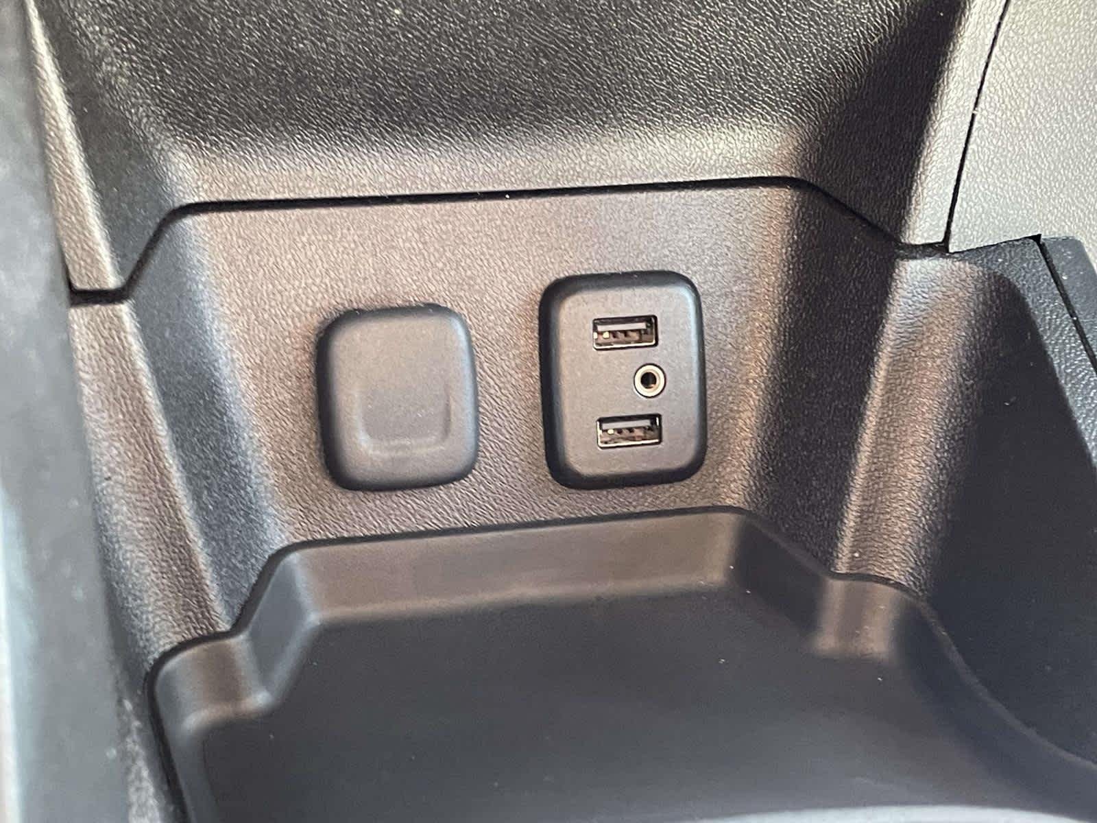 Used 2017 Heather Gray Metallic Chevrolet LT image 28