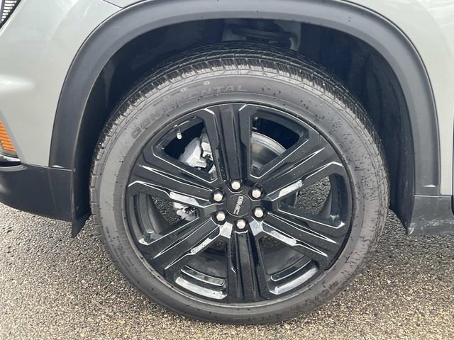 New 2026 Sterling Metallic GMC Elevation image 9