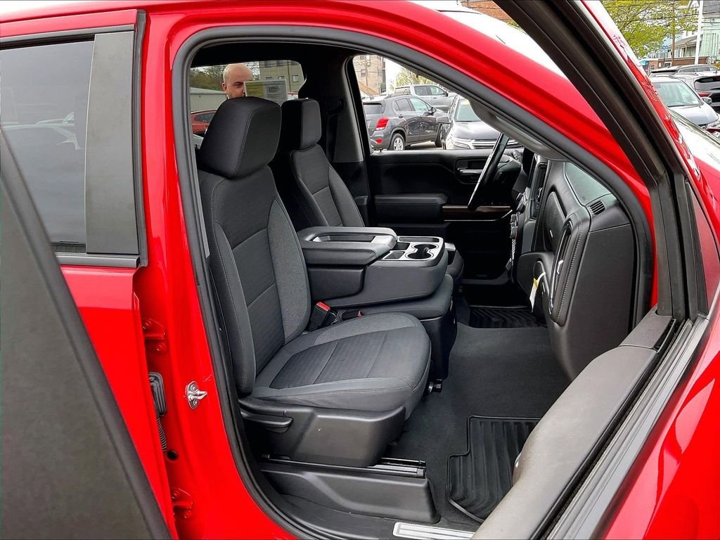 Used 2022 Red Chevrolet LT image 11