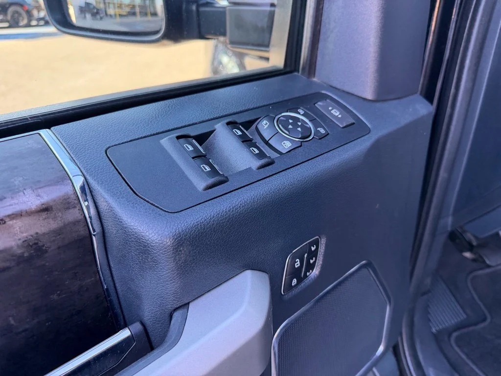 Used 2022 Black Ford Lariat image 19