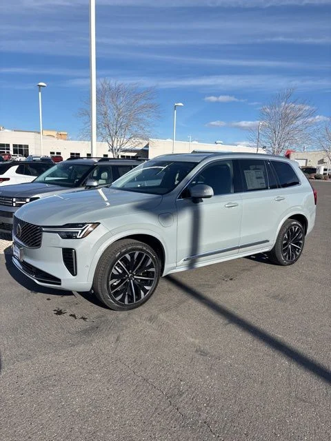 New 2026 Vapour Grey Volvo Plus image 9