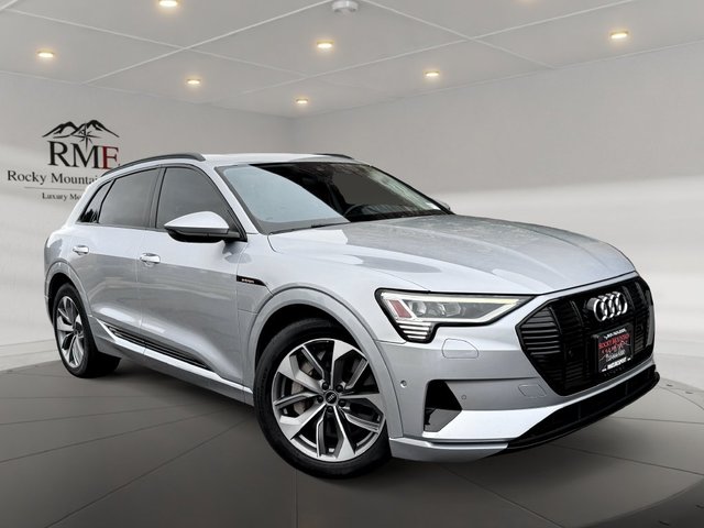 2021 Audi e-tron Premium Plus